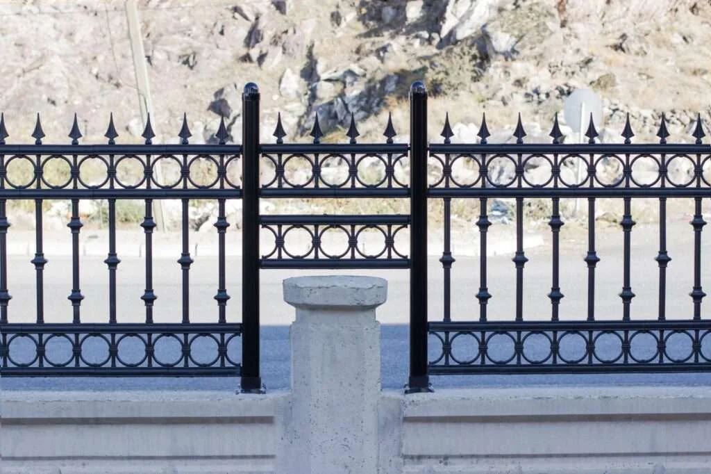 Antalya Balkon Korkuluğu Örneği - Şık Tasarım