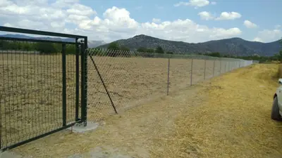 Antalya Bahçe Teli Örneği - Estetik Çit Tasarımı