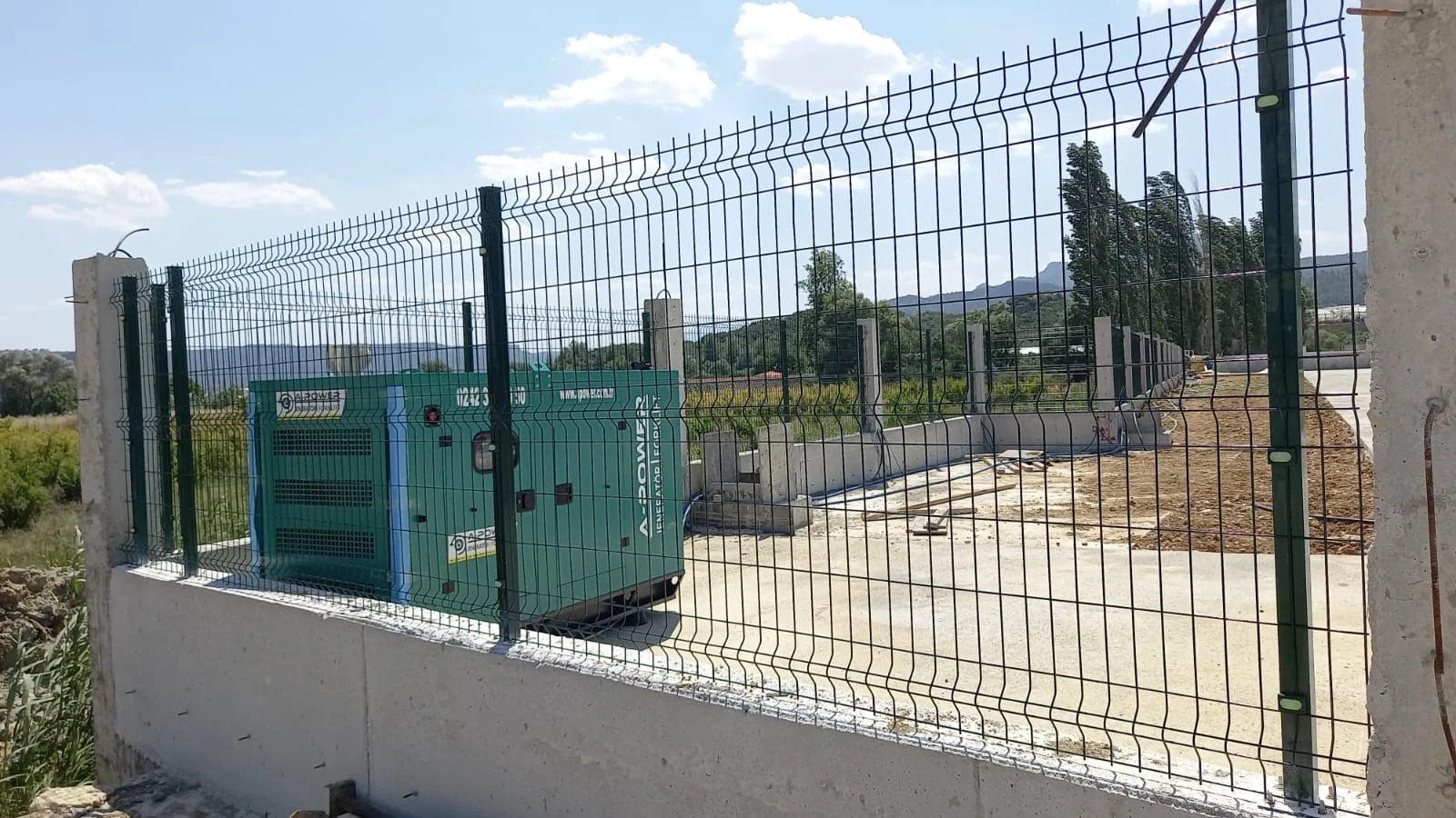Antalya Jeneratör Çiti Uygulaması - Paslanmaz Çelik Çit Sistemi