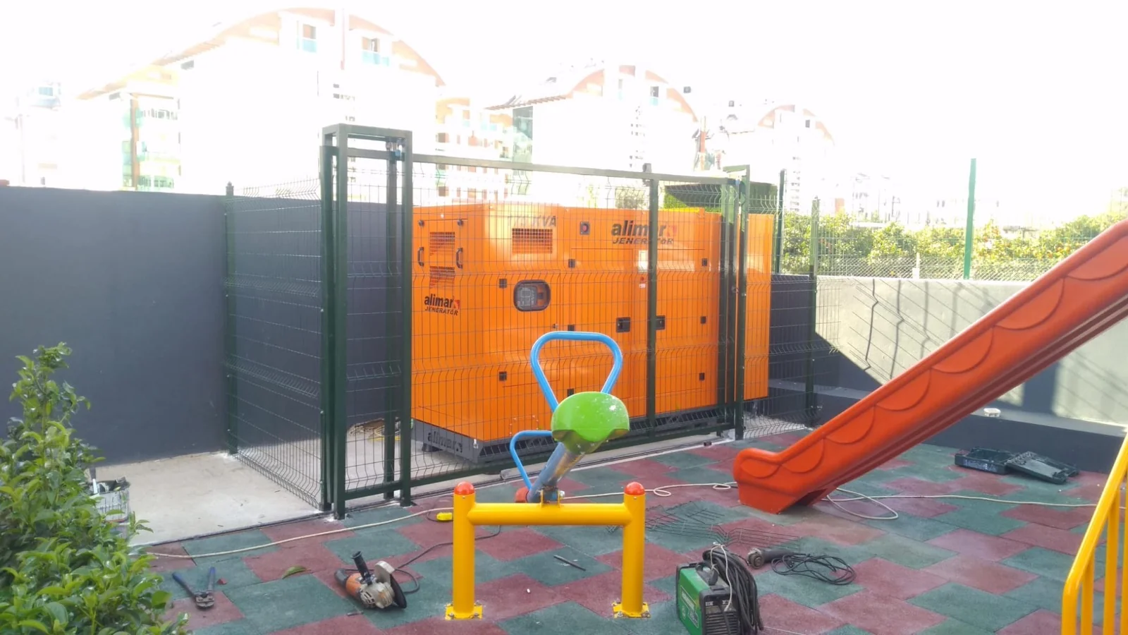 Antalya Jeneratör Çiti Örneği - Paslanmaz Çelik Çit